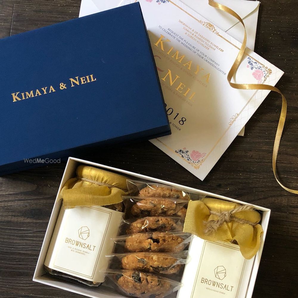 Photo By Brownsalt Bakery - Favors