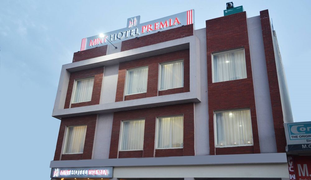 Mint Hotel Premia, Zirakpur