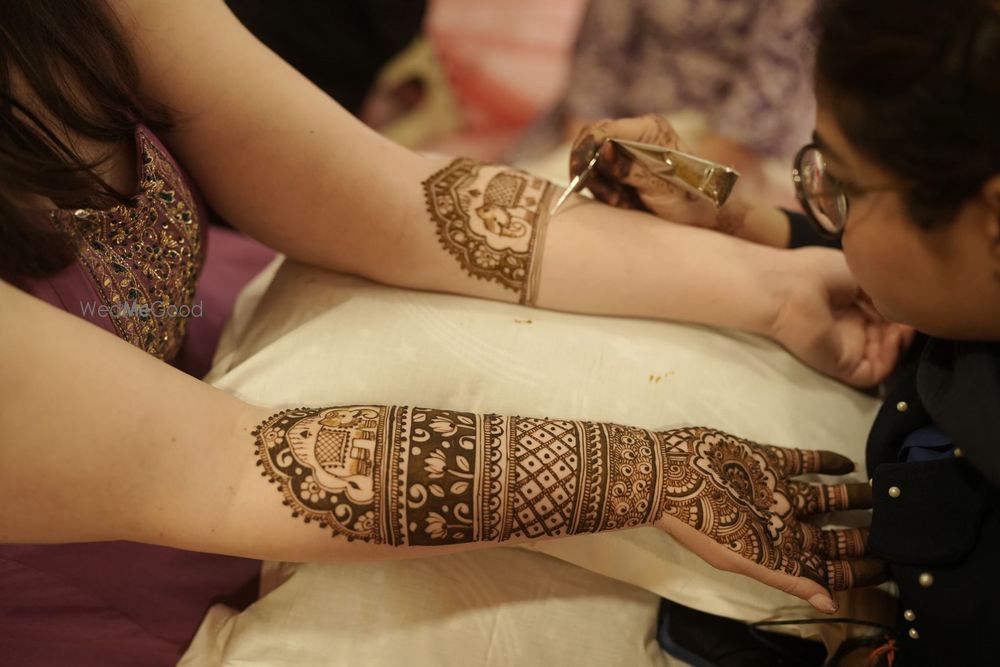 Mehendi by Nasreen