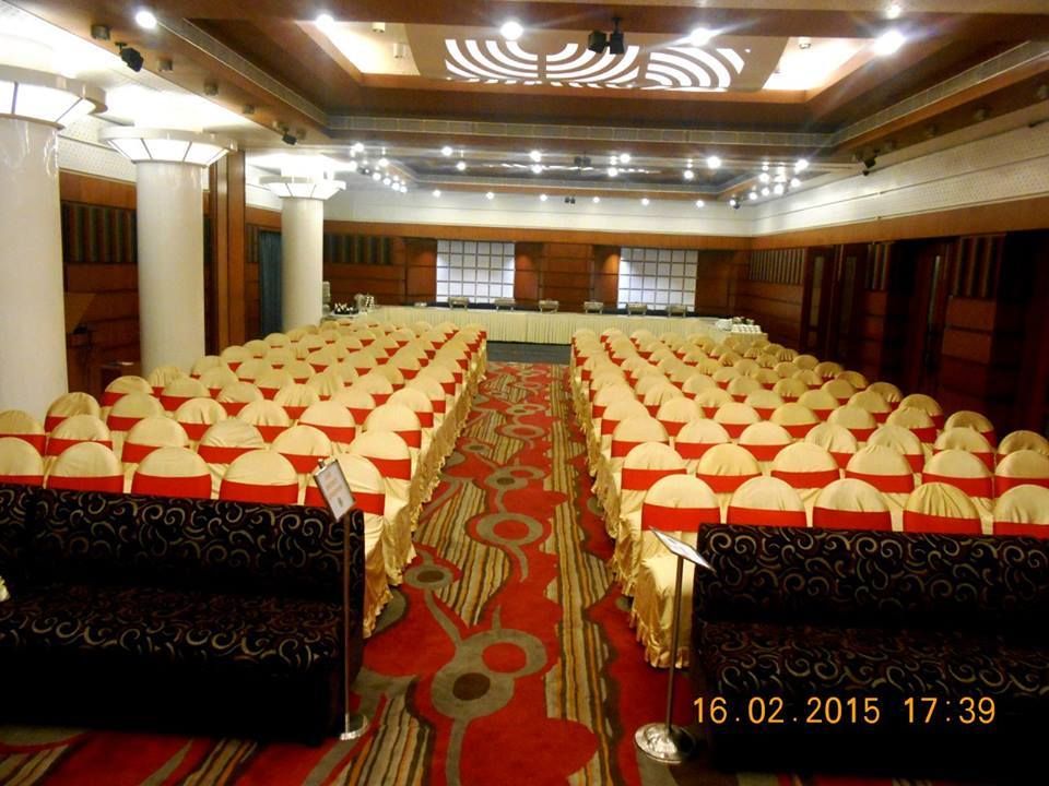 Photo By Vishwaratna Hotel - Venues