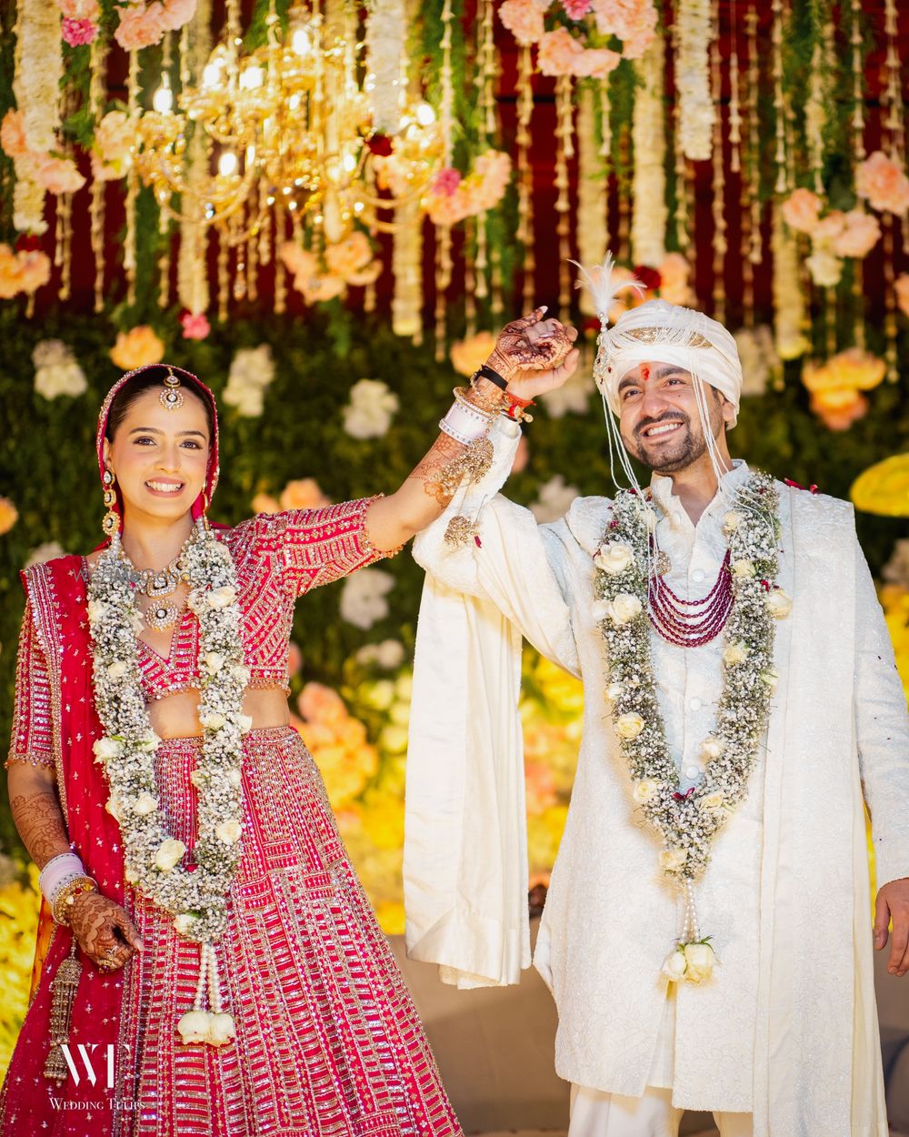 Photo By Wedding Tulips - Photographers