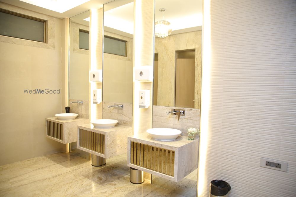 Photo By Lakeview Banquet - Venues