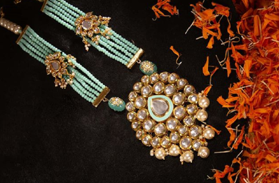 Yaarna- Exclusive Jewellery Rental