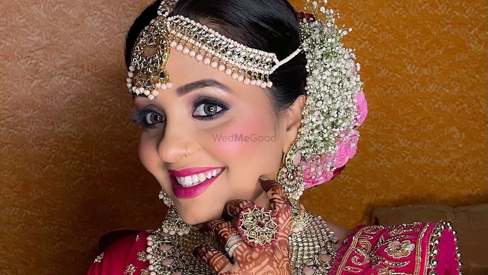 Sheena Makeovers - Price & Reviews | Lucknow Makeup Artist