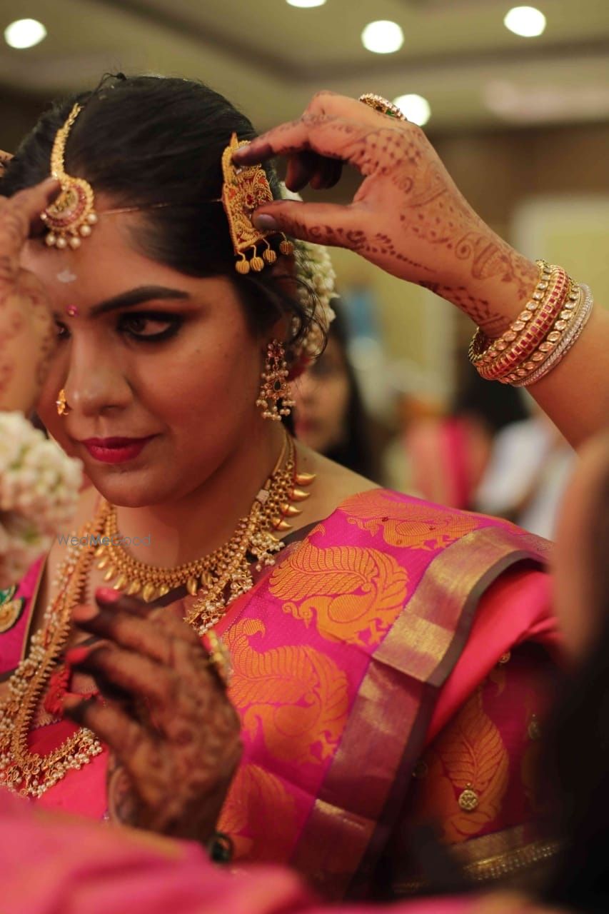 Photo By Mayuri Kashyap - Bridal Makeup