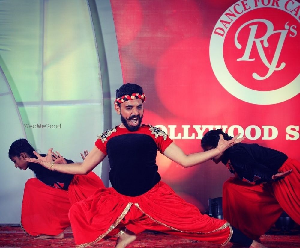 Photo By Raj Adroja Dance Studio - Sangeet Choreographer