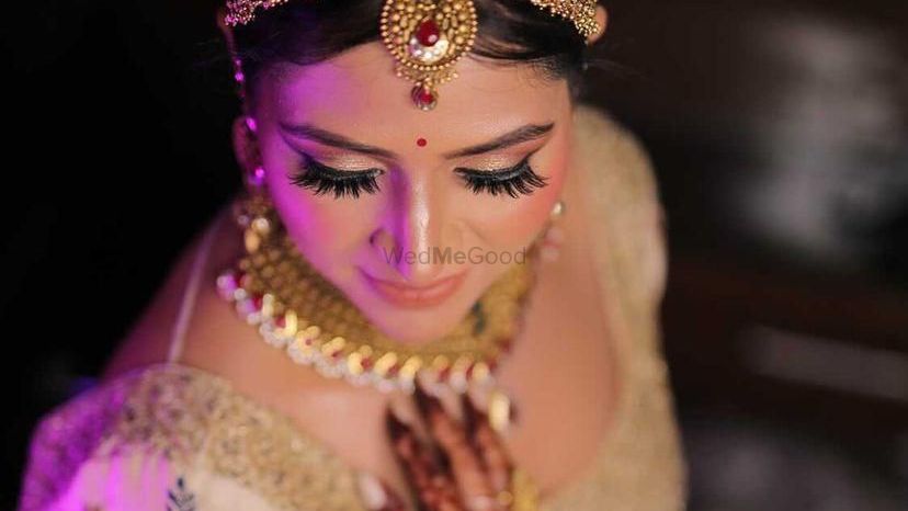 Makeup by Soni Sabherwal