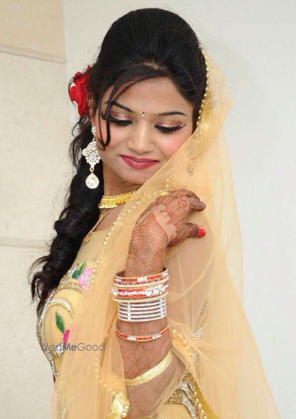 Photo By Roopali Garg - Bridal Makeup