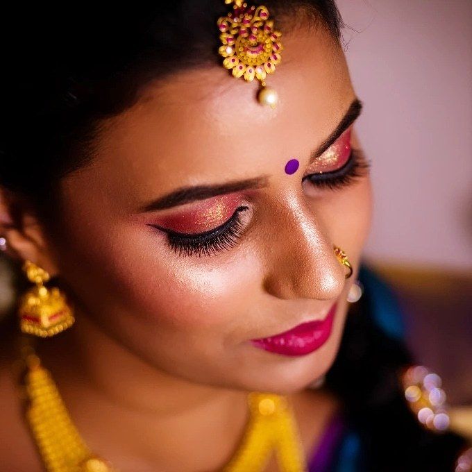 Photo By Priyamakeoverartistry - Bridal Makeup