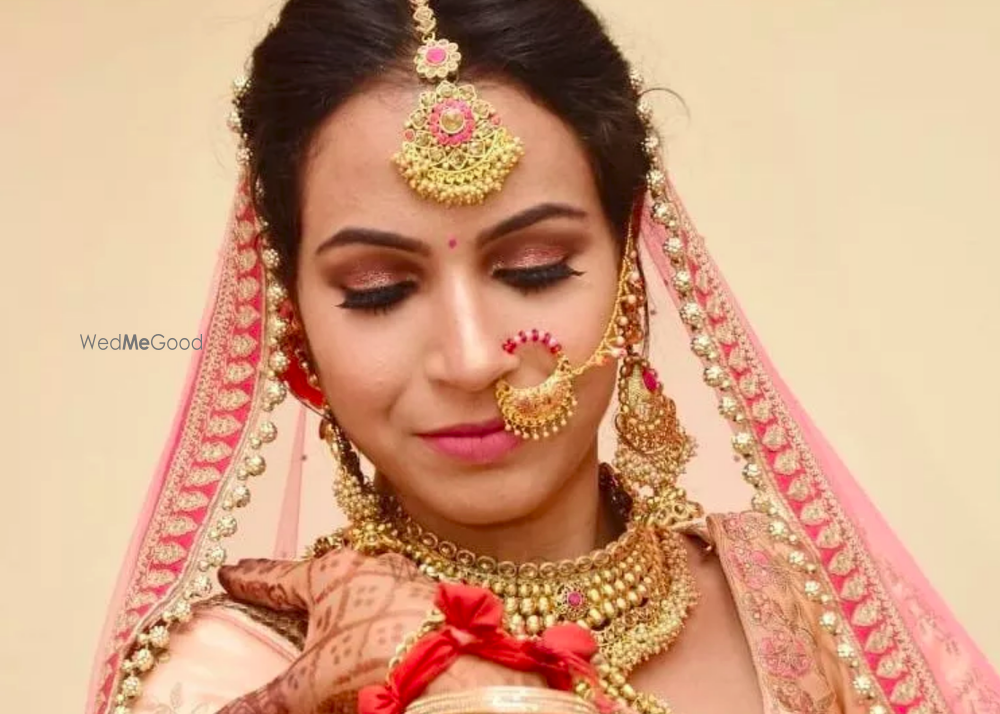 Photo By Makeovers By Noor - Bridal Makeup