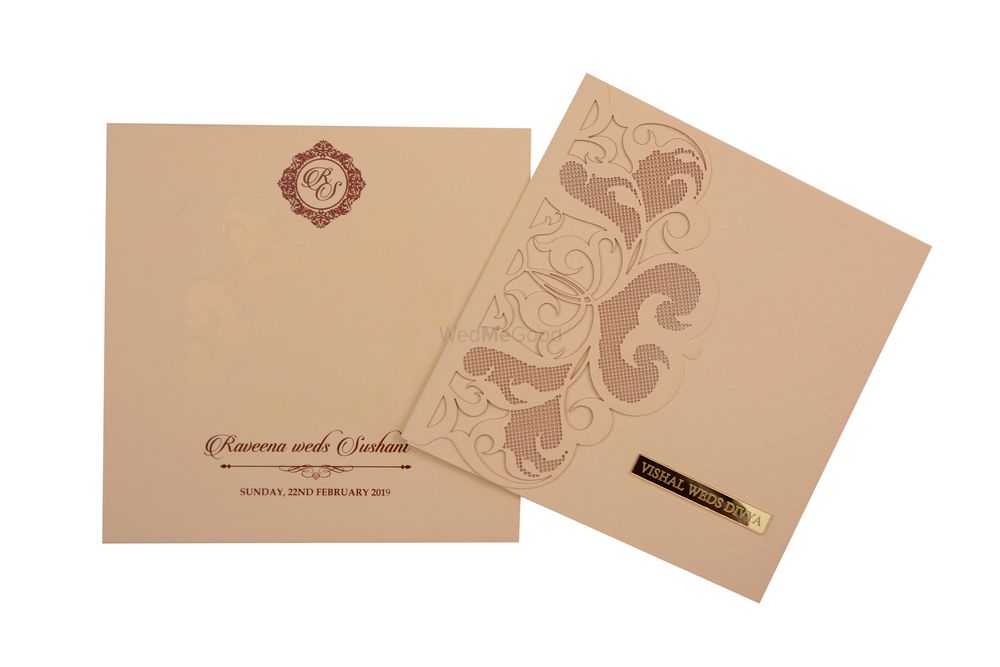 Photo By ELROI Wedding Cards  - Invitations