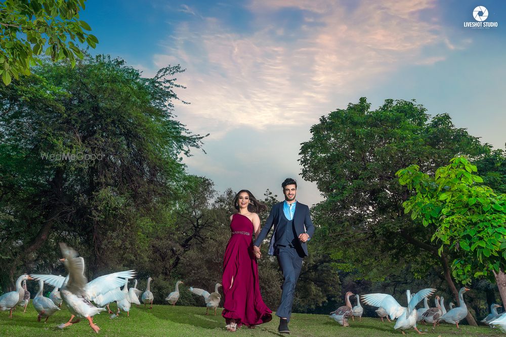 Photo By Liveshot photography - Photographers