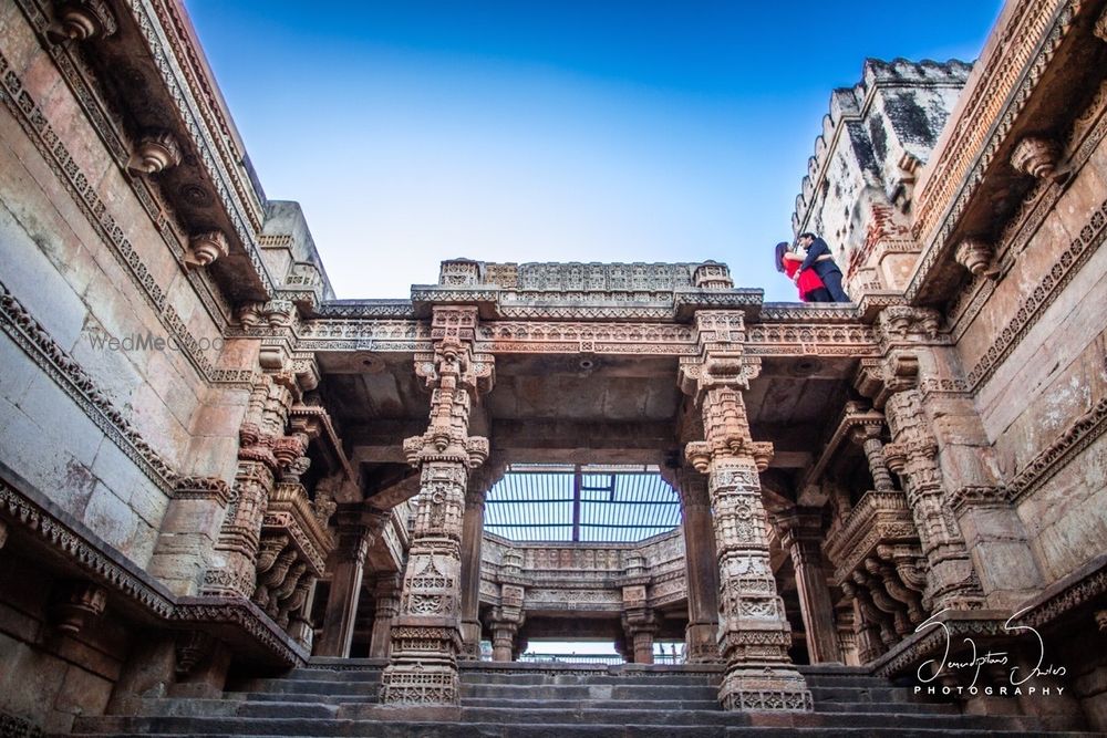 Photo By Radhika Pandit Photography - Photographers