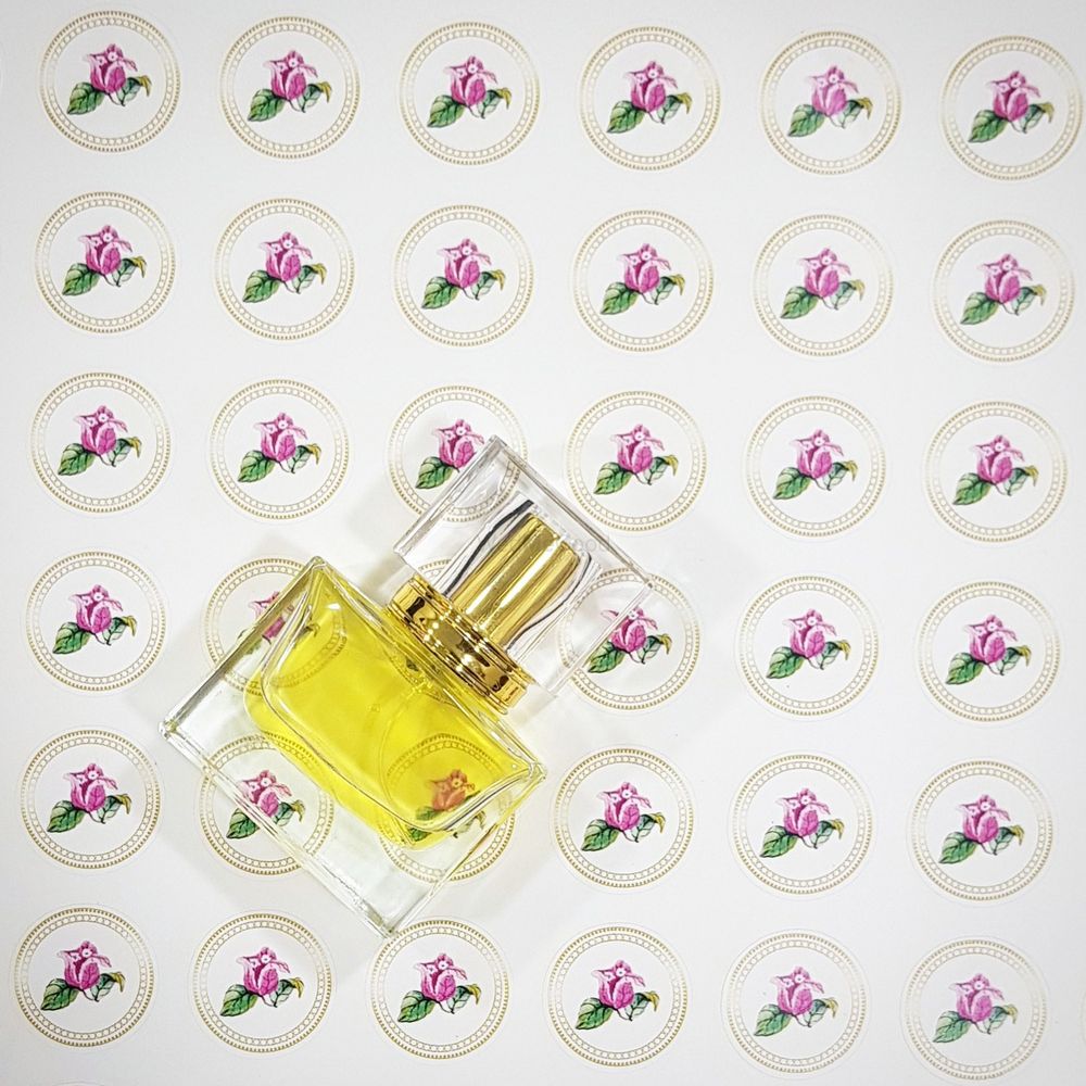 Photo By The Perfume Bar - Favors
