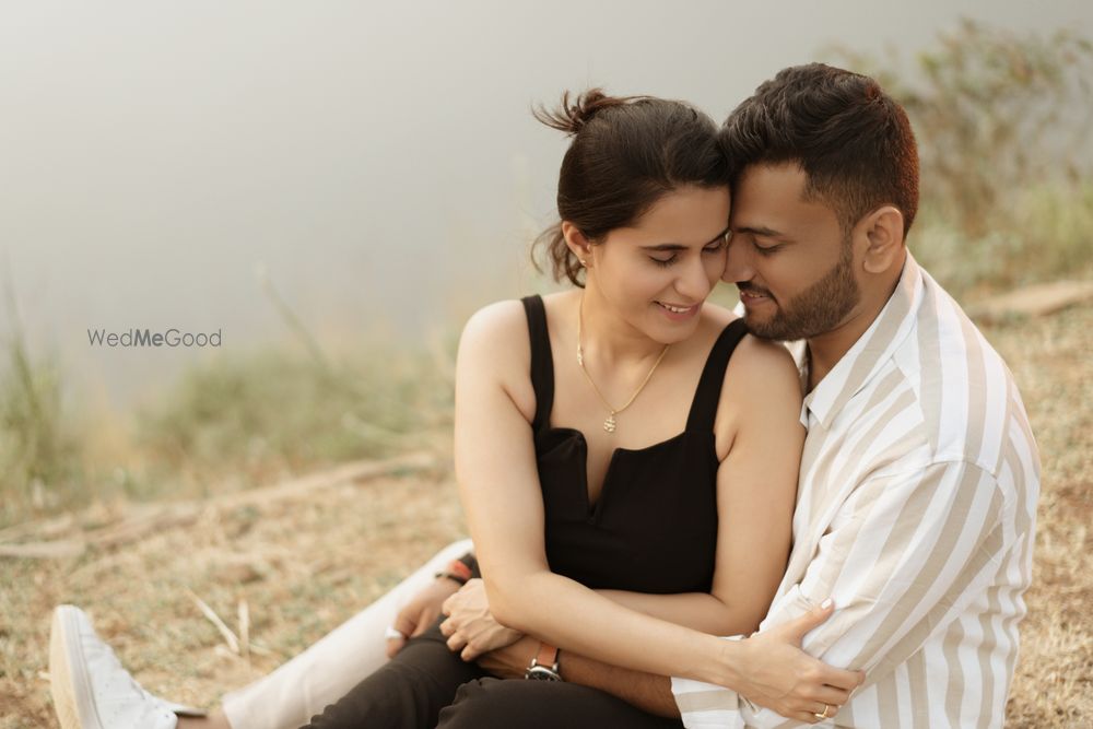 Photo By The Wedding Myntra - Photographers