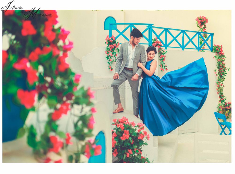 Photo of Pre-Wedding Shot with Floral Decor