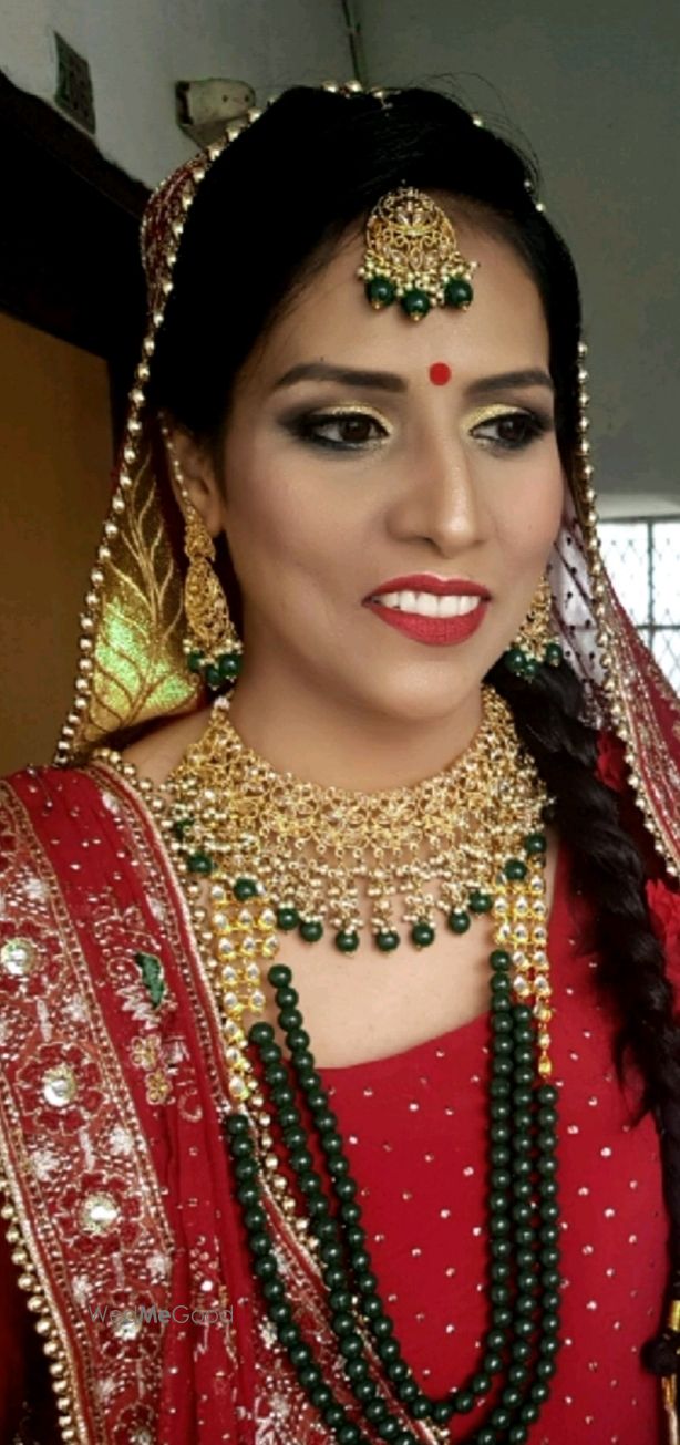 Photo By Harpreet Sarang Makeovers - Bridal Makeup