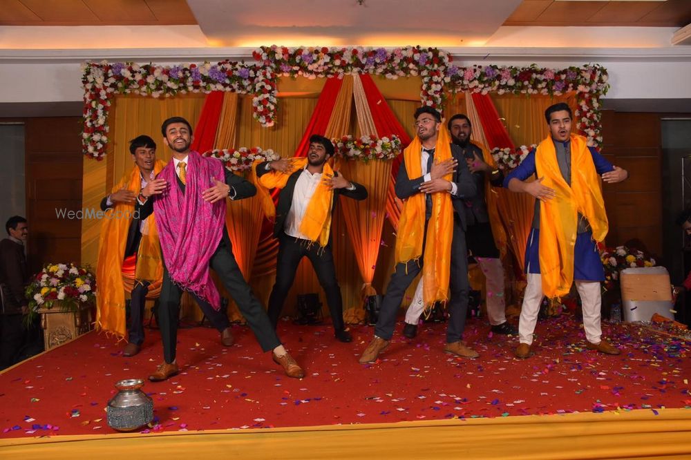 Photo By Twisters Wedding Choreography - Sangeet Choreographer