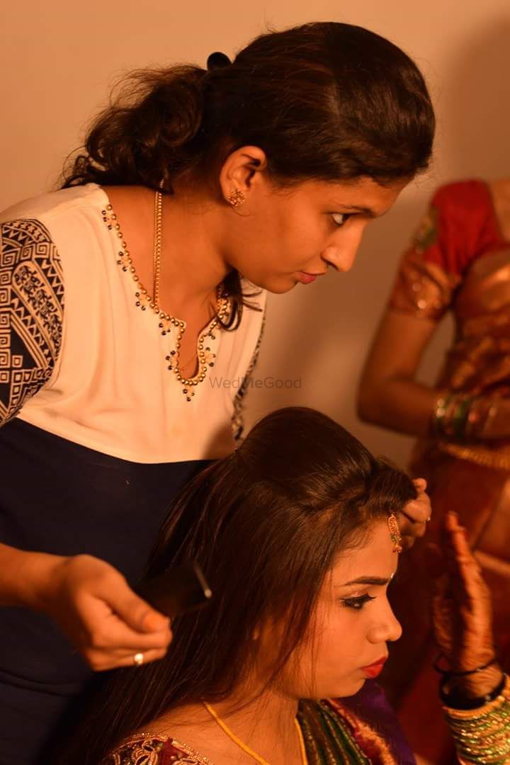 Photo By Makeovers By Sowmya Ganesh - Bridal Makeup