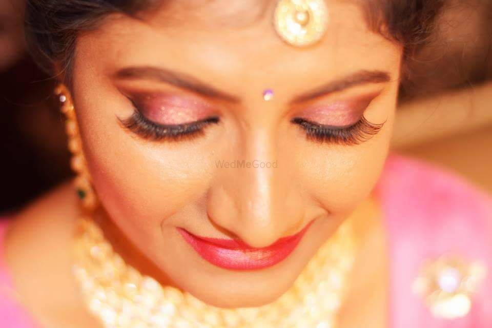 Photo By Makeovers By Sowmya Ganesh - Bridal Makeup