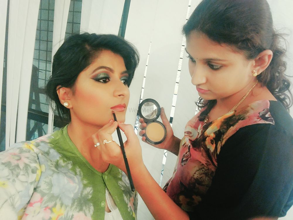 Photo By Makeovers By Sowmya Ganesh - Bridal Makeup