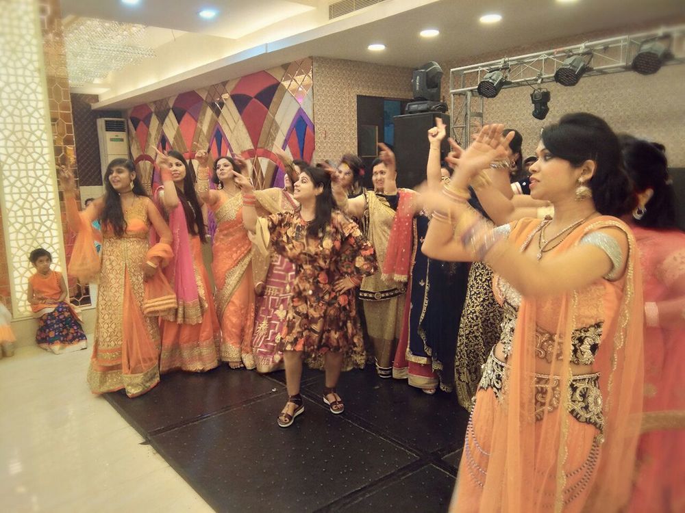 Photo By Grooves & Moves with Sonam Khurana - Sangeet Choreographer