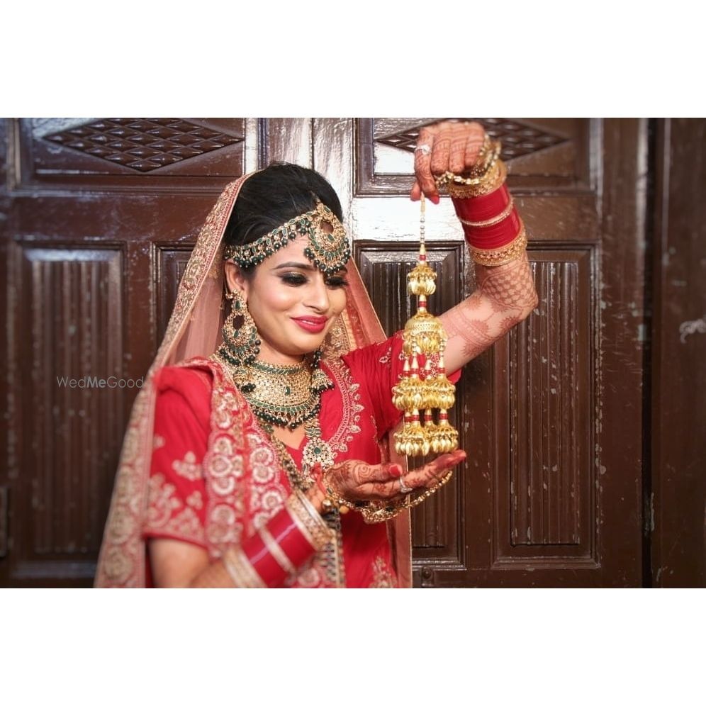 Photo By Aastha Makeovers - Bridal Makeup Artists