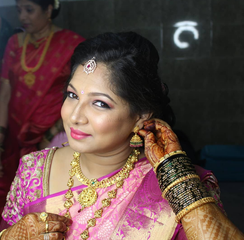Photo By Makeovers by Chaitra - Bridal Makeup