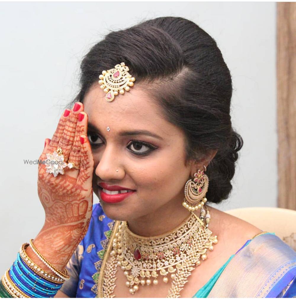 Photo By Makeovers by Chaitra - Bridal Makeup