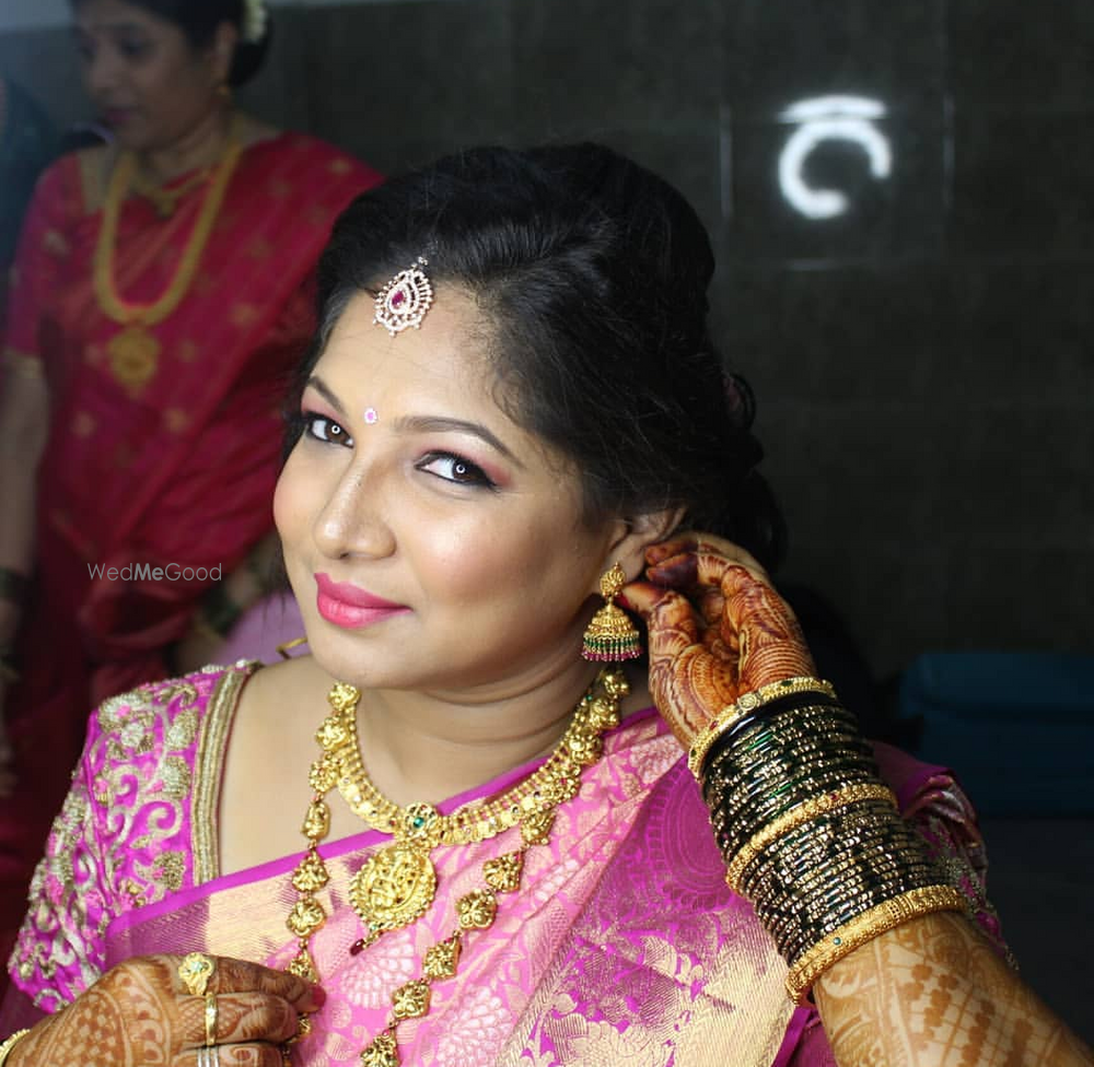 Photo By Makeovers by Chaitra - Bridal Makeup