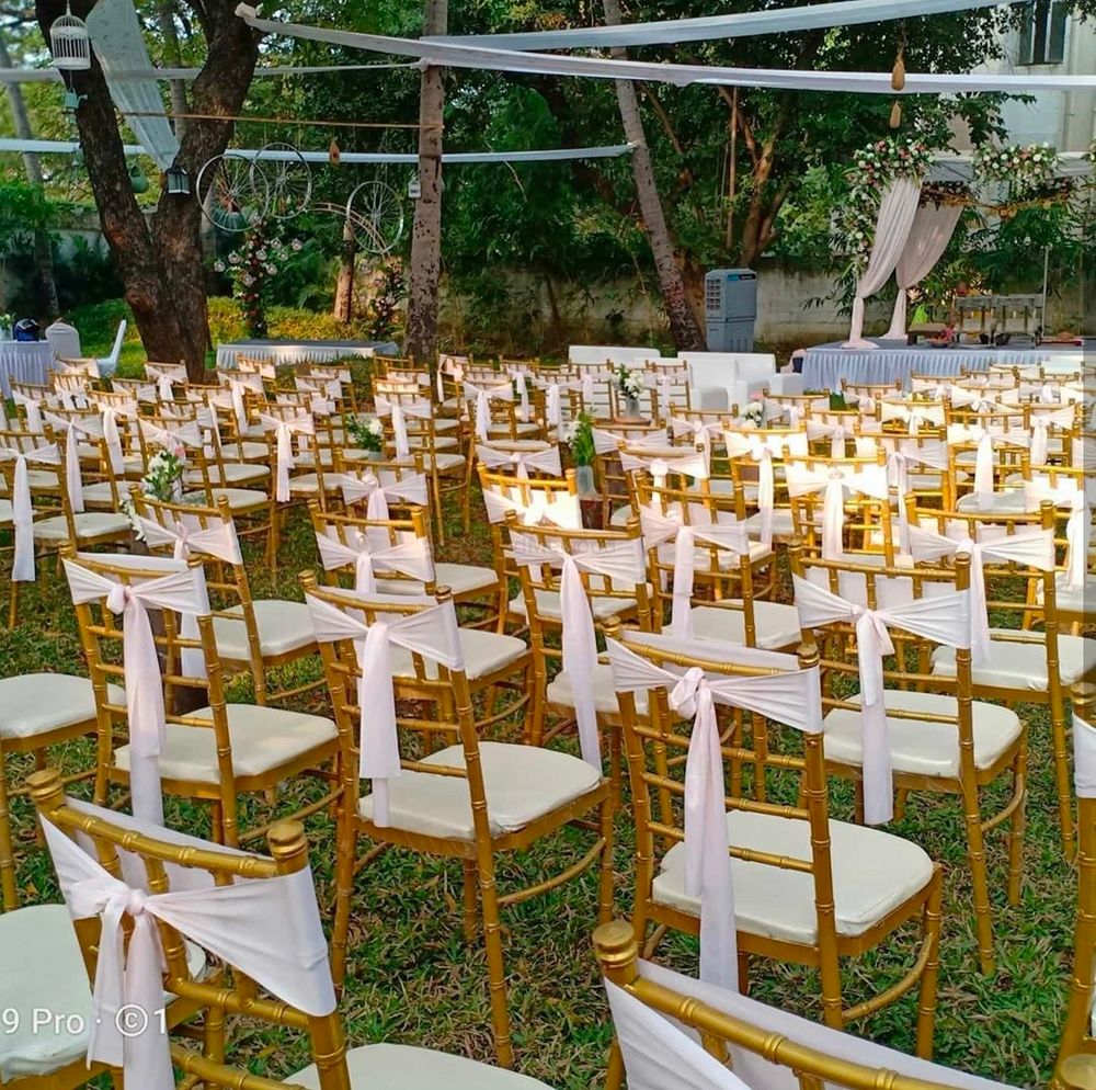 Photo of pretty chairs with white accents