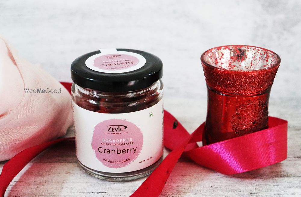 Photo By Zevic - Favors