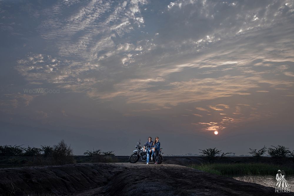 Photo By Wedding Pictures Studio - Photographers