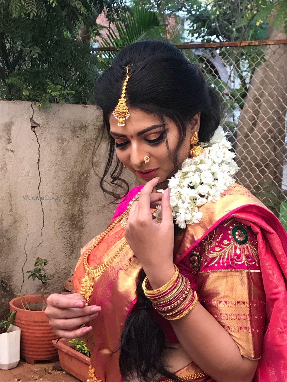 Photo By Makeovers by Vaibhavi - Bridal Makeup