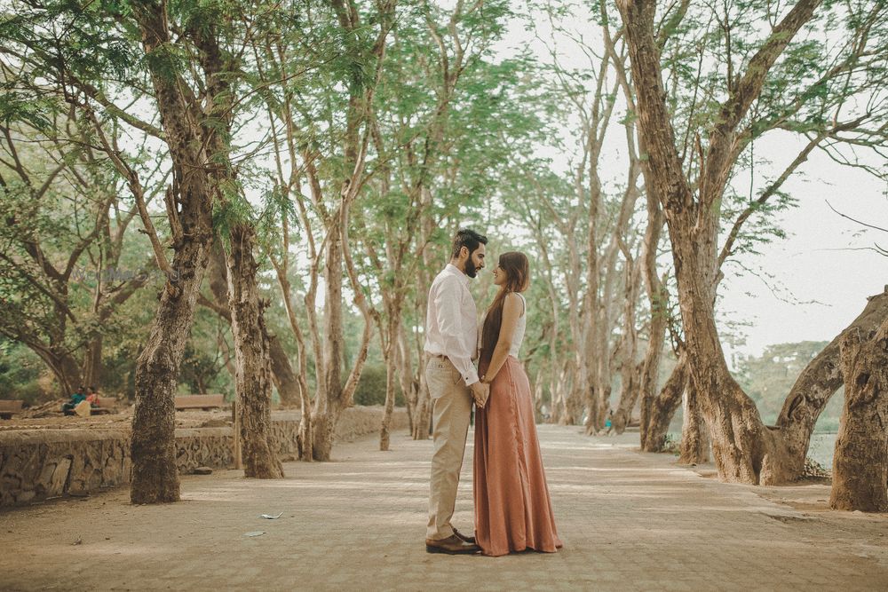 Photo By The Wedding Doors - Photographers