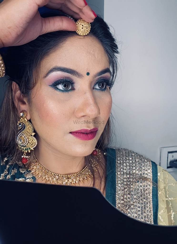 Photo By Strokes by Shikha - Bridal Makeup