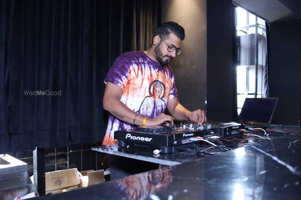 Photo By Sim Events - DJs