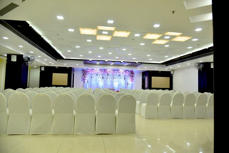 Photo By Rosewood Banquets - Venues