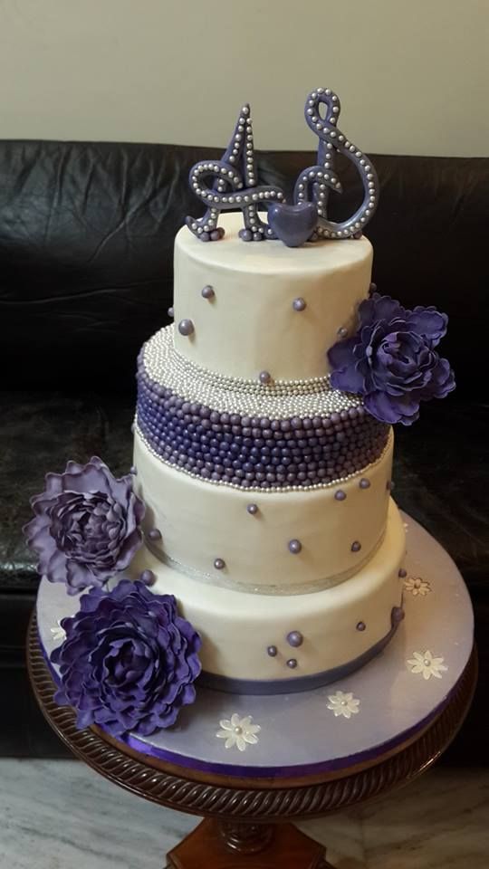 Photo By The Cake Boutique - Cake