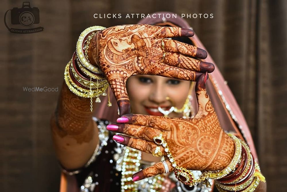 Clicks Attraction Photos