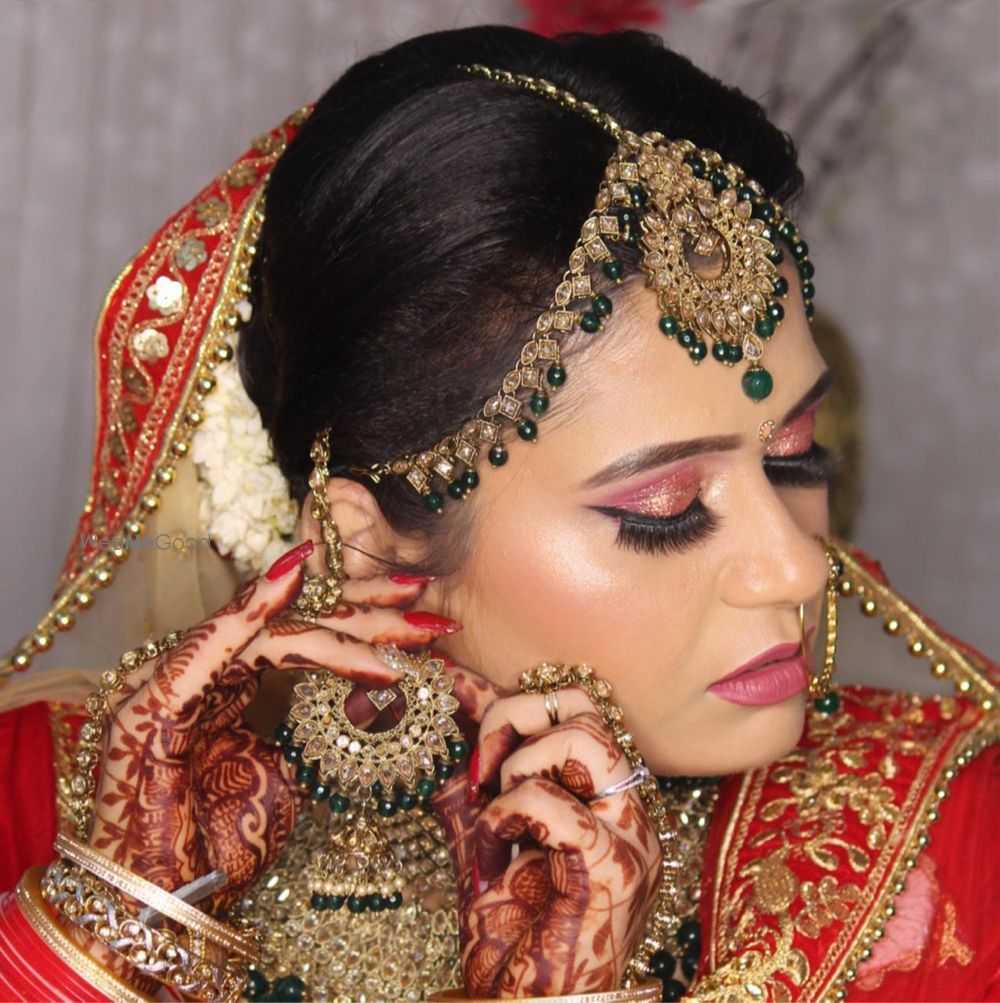 Photo By AURA Beauty Solutions - Bridal Makeup