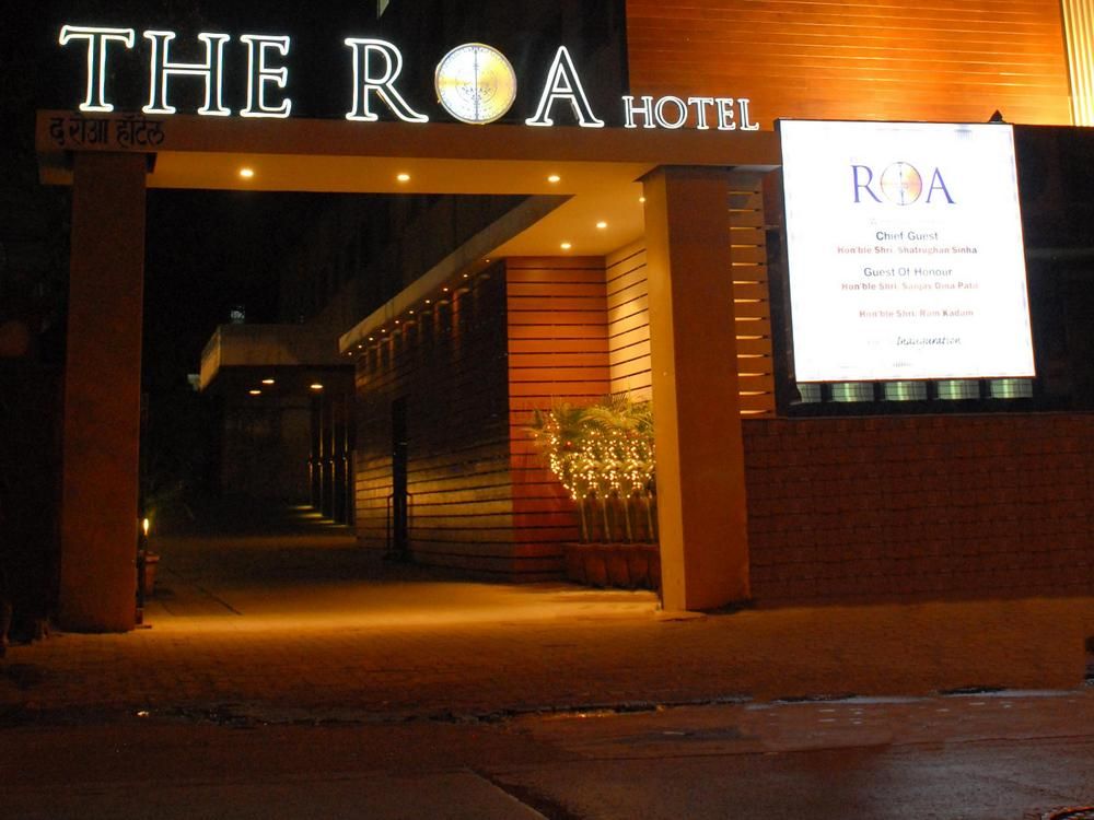 Photo By The Roa  - Venues