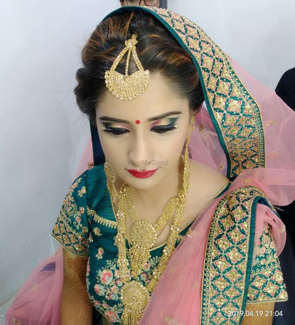 Photo By Lakme Salon - Bridal Makeup