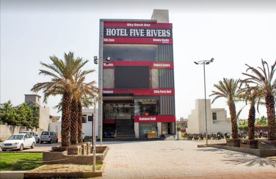 Hotel Five Rivers Jagraon
