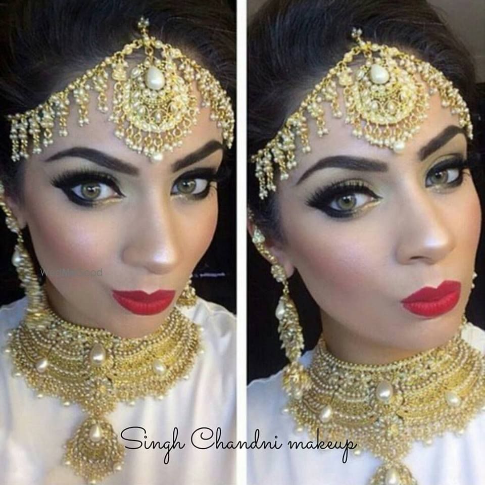 Makeupchair by Chandni Singh