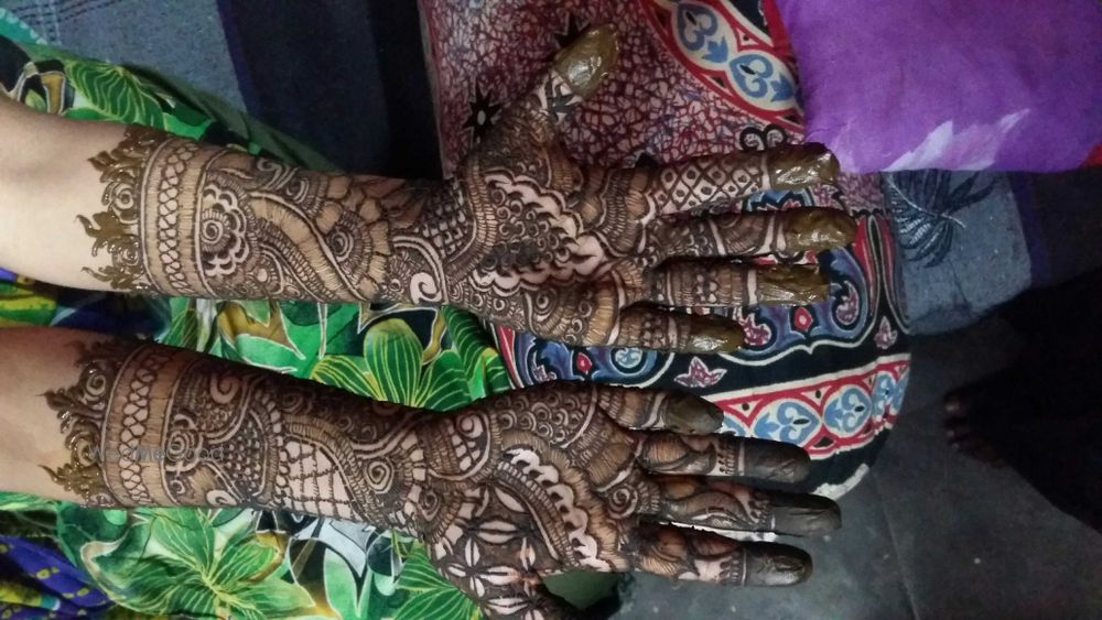 Rabima Mehendi Artist