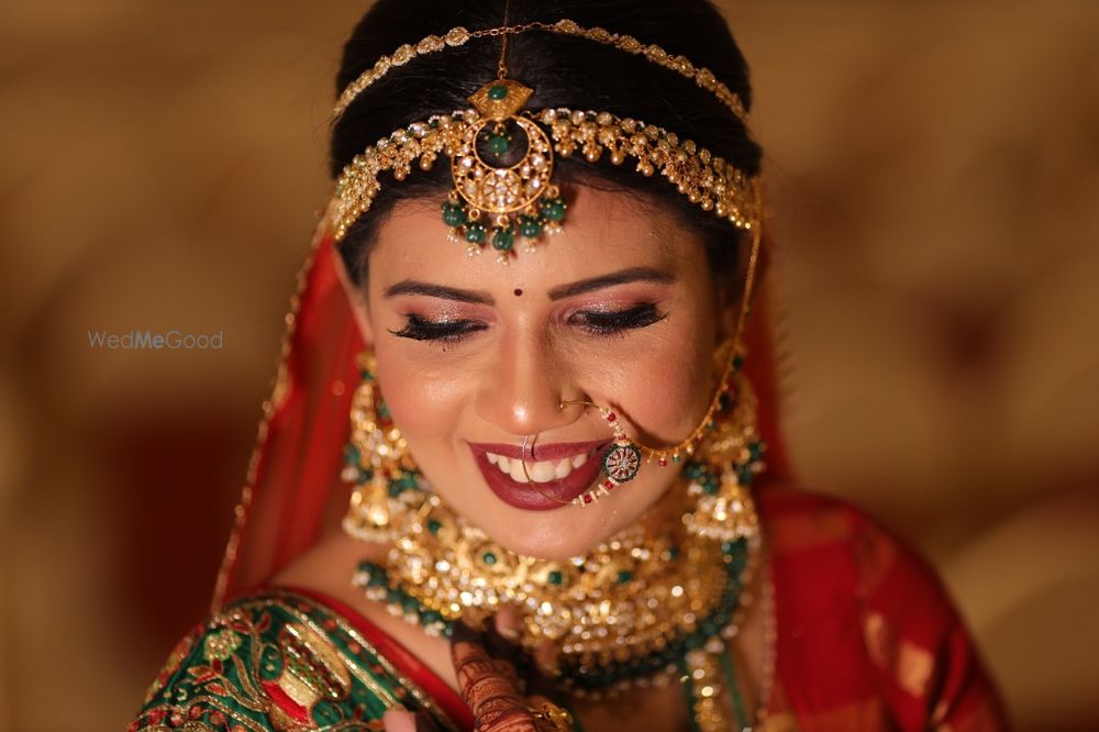 Photo By Venisiya Hair n Beauty Care - Bridal Makeup