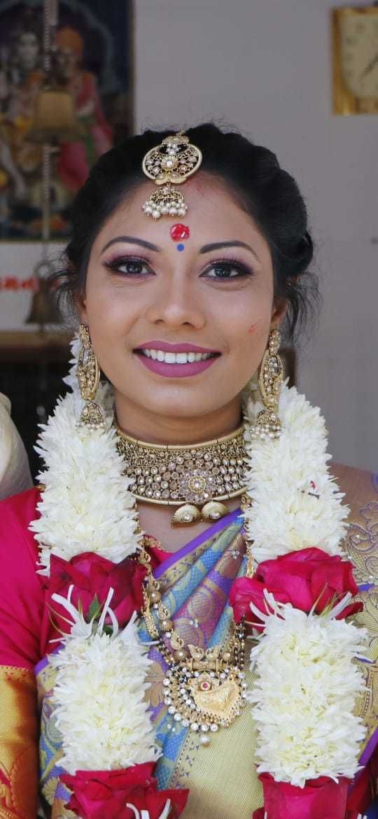 Photo By Venisiya Hair n Beauty Care - Bridal Makeup