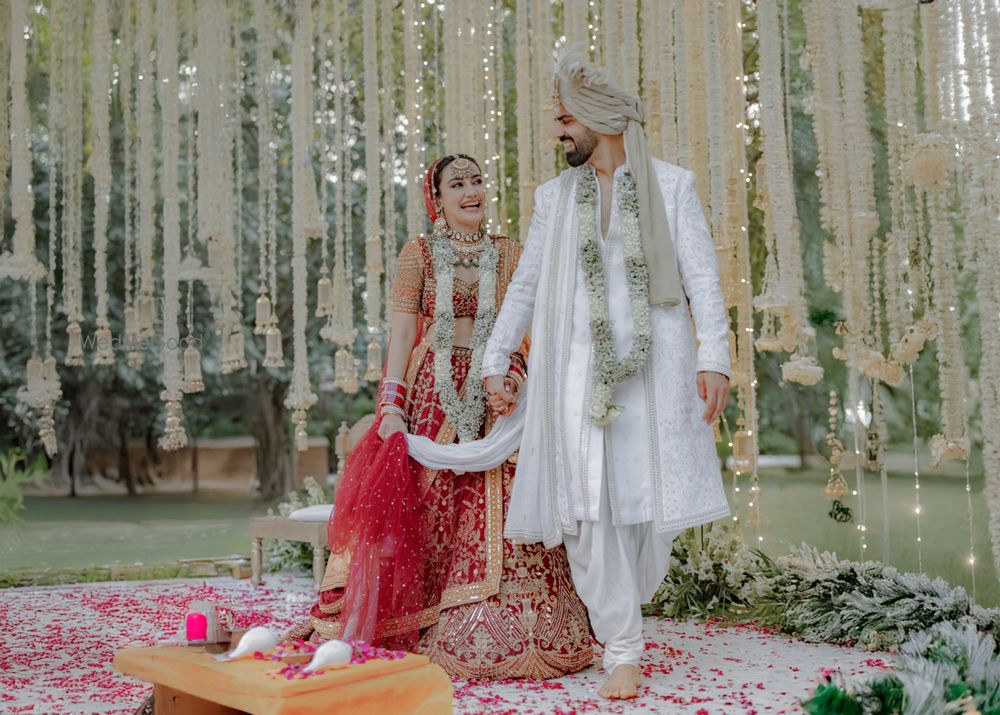 Photo By Knotting Bells - Photographers