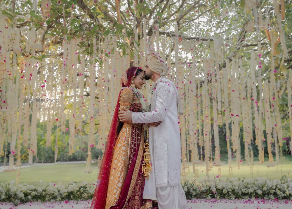 Photo By Knotting Bells - Photographers